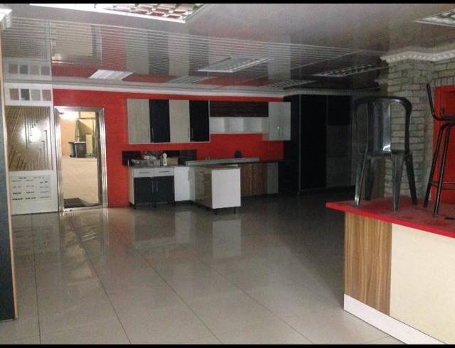 1,076M² FACTORY FOR SALE IN PAROW CENTRAL